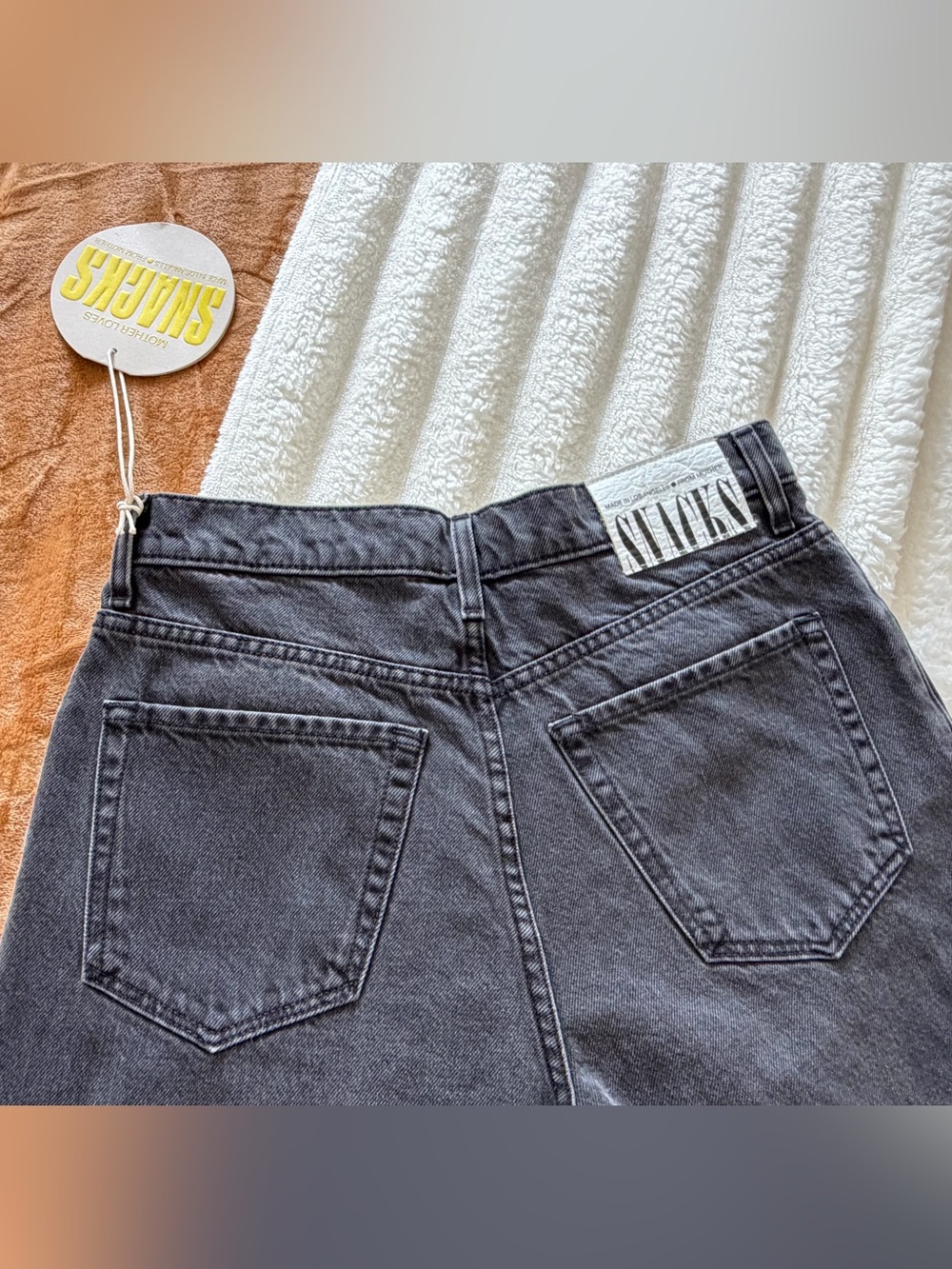 MOTHER Women’s Straight Jeans in Charcoal Black - Picture 5 of 8